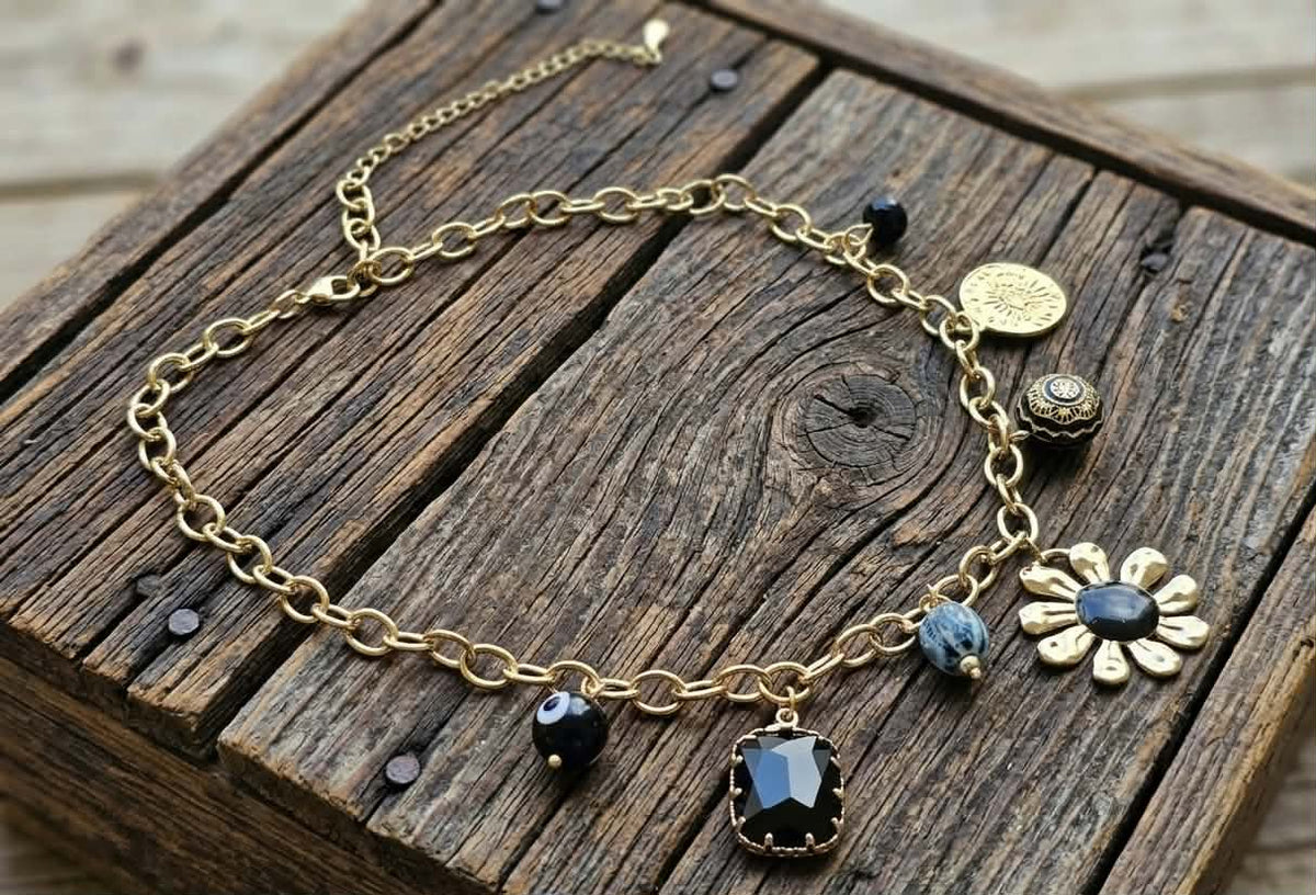 Collier - Mystique